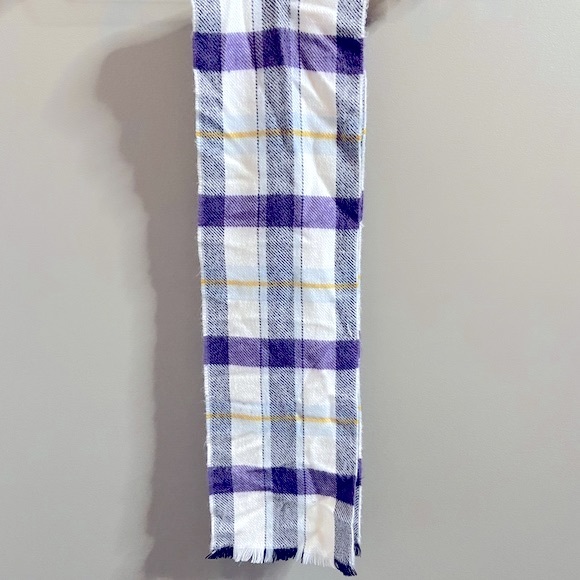 Vintage 2001 Scarf Scottish Plaid Checkered Scarf Unisex Wrap Tassel Acyclic - Picture 4 of 5